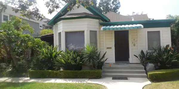 832 C Ave