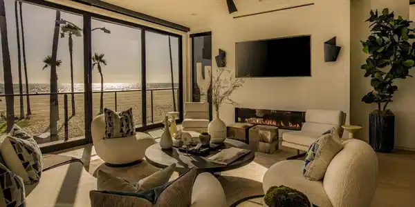 3011 Ocean Front Walk