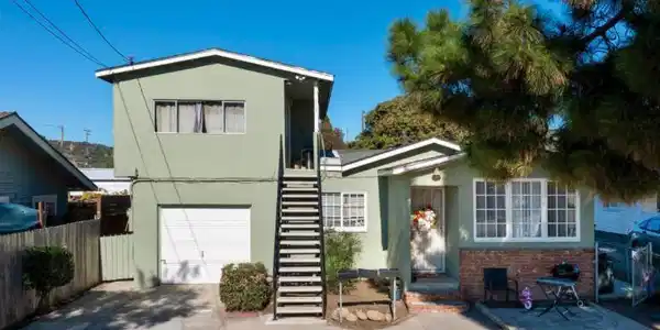 335 W Simpson Street