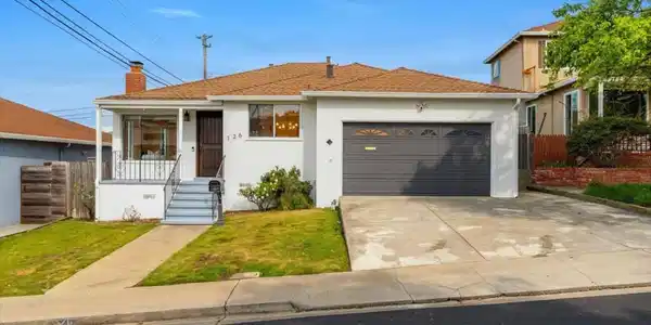 126 Rosewood Way