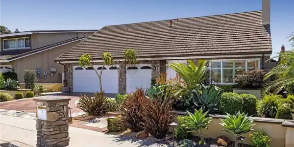 8612 Naples Drive