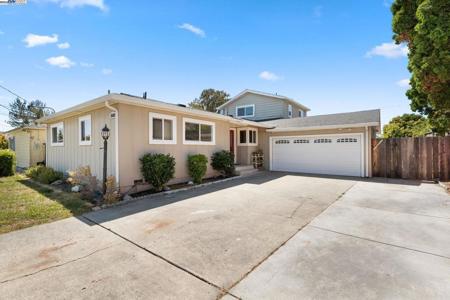 35421 Cleremont Dr