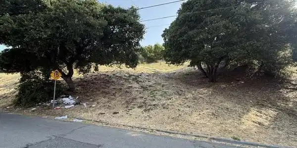 Outlook Ave