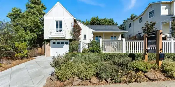 1968 Arroyo Avenue