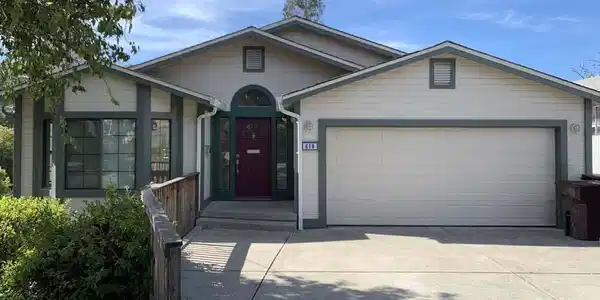 619 Edwards Street