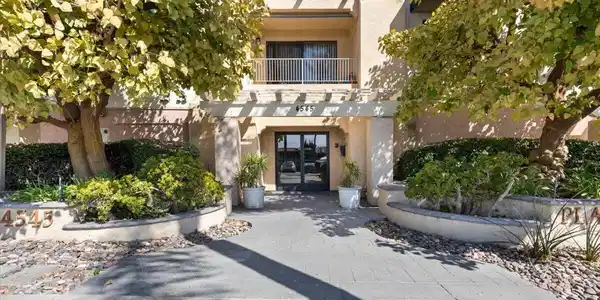 4545 Arizona Street