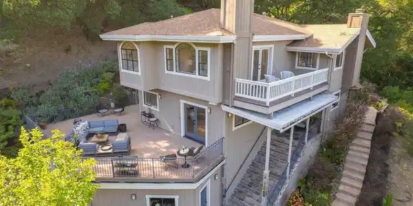14 Springhill Lane