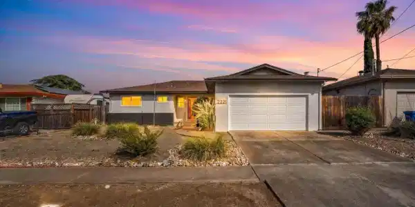 2221 Arata Way