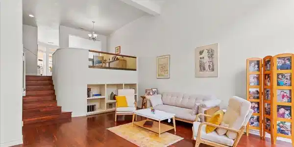 7250 Calabria Ct
