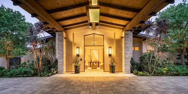 6005 La Jolla Scenic Dr S