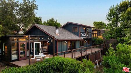 19806 Valley View Drive