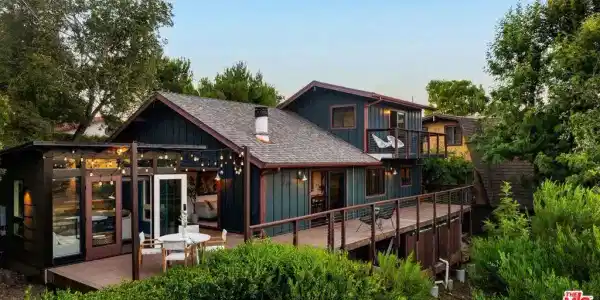 19806 Valley View Drive