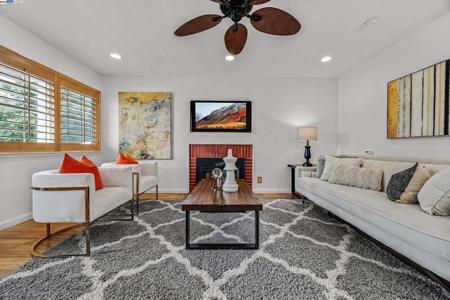 2973 Groom Dr