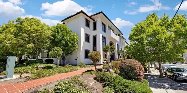 1396 El Camino Real