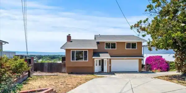 3116 Middlefield Ave.