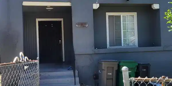 2137 E 27th