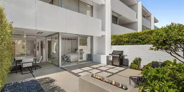 733 Avocado Avenue