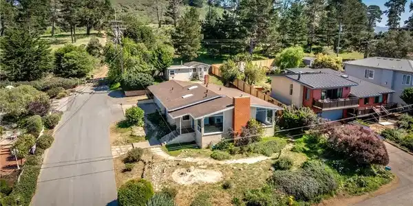1000 Ridgeway