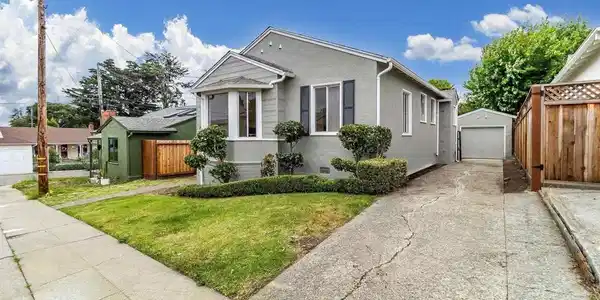 1431 Catherine DR