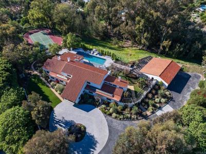 6449 Las Colinas