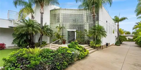20301 SW Cypress