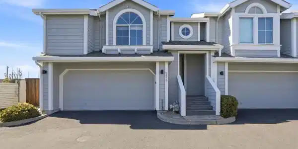2329 Villa Place