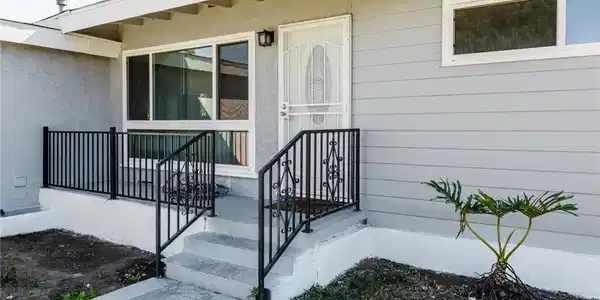 5027 Pelusa Street