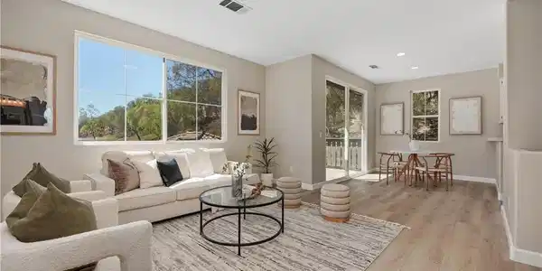 6004 Paseo Salinero