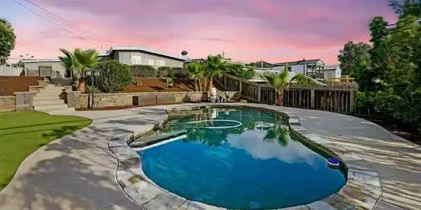 974 Helix Avenue