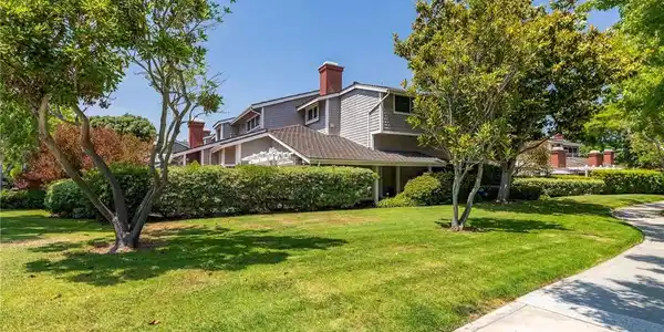 11 Catalina Court