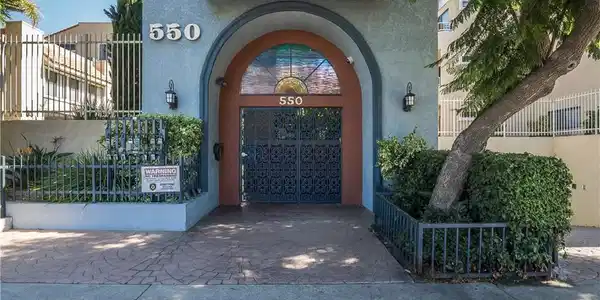550 Orange Ave