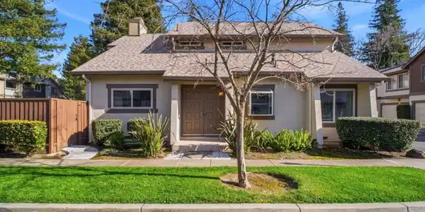 36004 Vallee Terrace