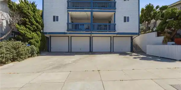 1450 Manhattan Beach Boulevard