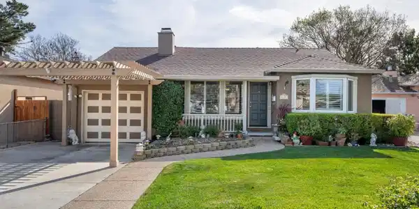 18 Yarnall Place