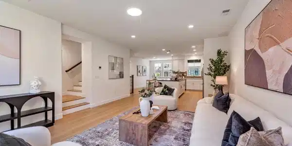 38920 Snapdragon Place