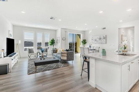 3873 Quantum Dr