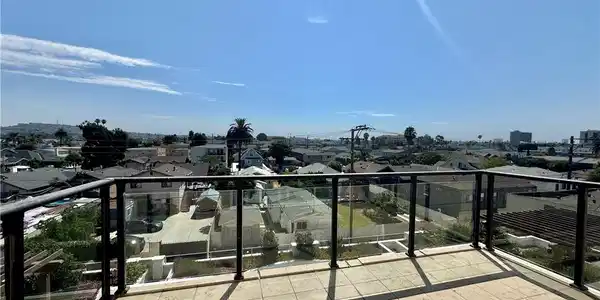 1598 long beach