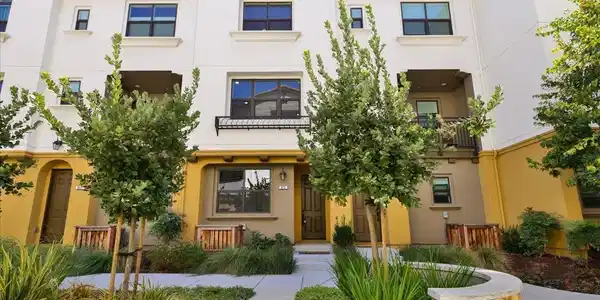 815 Santa Cecilia Terrace