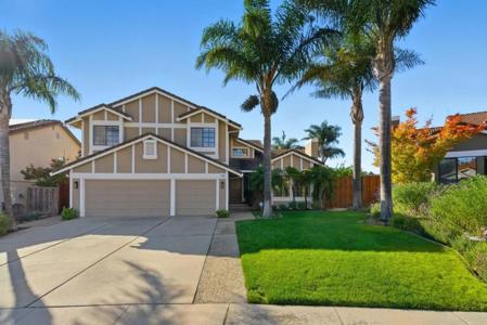 108 Mesa Verde Way