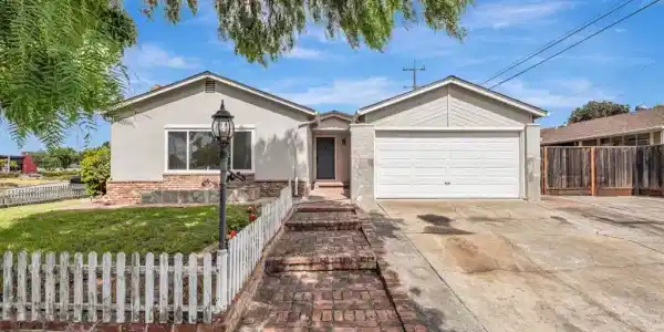 4899 Calaveras Ave