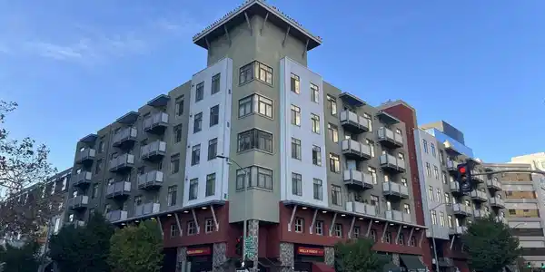 989 Franklin Street
