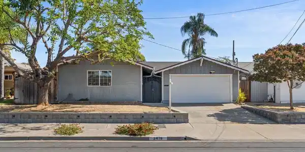 3478 Esperanza Drive