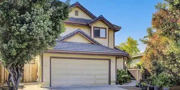 38179 Acacia Ct