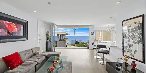 520 Cliff Drive