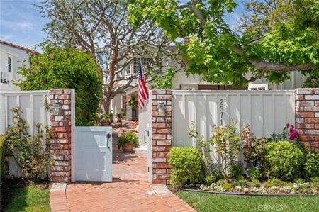2571 Waverly Drive