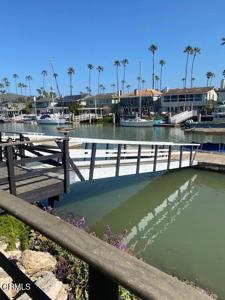 2800 Bayshore Avenue