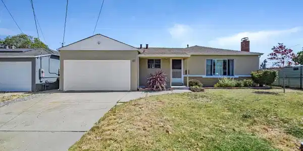 37488 Southwood Dr