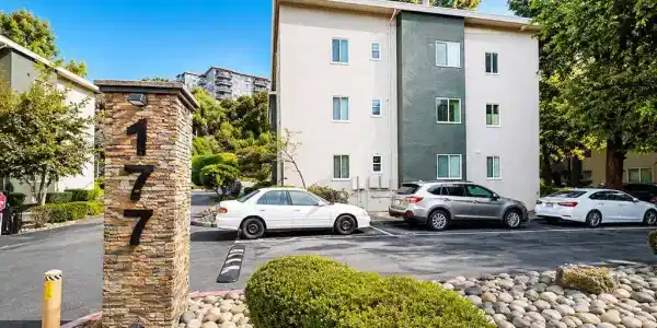177 N El Camino Real