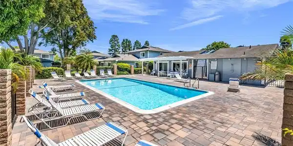 4648 Vista Bahia Drive