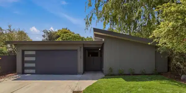 3705 Starr King Circle
